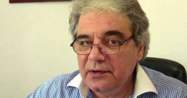 Stire din Cultură-Educație : Directorul Teatrului de Stat, în triplă ipostază