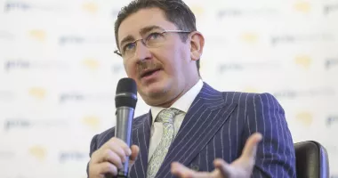 Stire din Economie : Bogdan Chirițoiu preia funcția de vicepreședinte al ACER