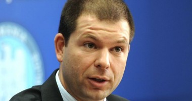 Stire din Economie : E GRAV / România se îndreaptă spre recesiune economică