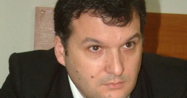 Stire din Politică-Administrație : Bogdan Huțucă, învestit prefect al Constanței