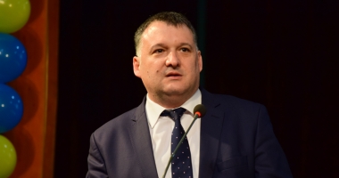 Stire din Politică-Administrație : "Dezvoltatorii imobiliari au motive să spere că datoriile impuse de ANAF vor fi amnistiate"