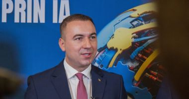 Stire din Economie : Ministrul Digitalizării: “În următorii trei ani munca va fi preluată şi de inteligenţa artificială”