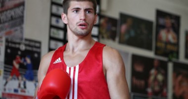 Stire din Sport : Box / Bogdan Juratoni, calificat în sferturile Mondialelor din Kazahstan