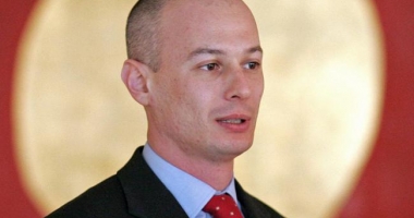Stire din Eveniment : Bogdan Olteanu află, astăzi, cât timp ar mai putea rămâne în arest preventiv