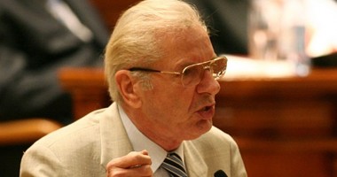 Stire din Politică-Administrație : Lucian Bolcaș , propus de Senat pentru funcția de judecător la CCR