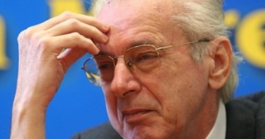 Stire din Politică-Administrație : Lucian Bolcaș nu mai este propunerea USL pentru Curtea Constituțională