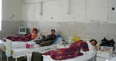 Stire din Politică-Administrație : PDL propune un amendament prin care să se aloce bani pentru bolnavii de cancer