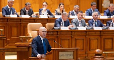 Stire din Actualitate : AUR atacă Guvernul Bolojan cu patru moțiuni de cenzură. Astăzi vor fi prezentate în Parlament