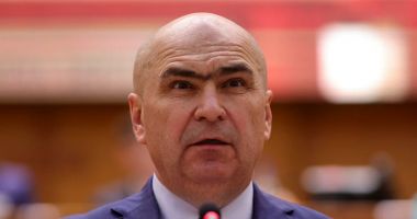 Stire din Politică-Administrație : Ilie Bolojan, întrebat dacă renunță și el la o parte din salariu: "Nu fac gesturi populiste"
