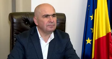 Stire din Politică-Administrație : Premierul Ilie Bolojan, consultări cu primarii pe tema reformei administrative