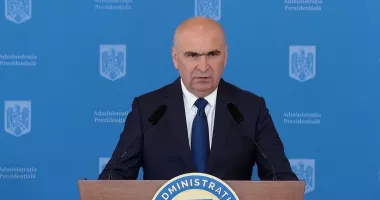 Stire din Actualitate : Premierul Bolojan: "Angajații ambasadele României din Orientul Mijlociu sunt în siguranță și la posturi"