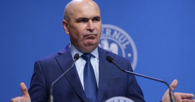 Stire din Politică-Administrație : Ilie Bolojan: „Nu cred că putem încheia anul acesta cu un deficit care să fie sub 8%”
