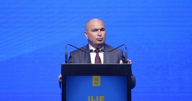 Stire din Politică-Administrație : Ilie Bolojan nu crede că preşedintele României, Klaus Iohannis, se va întoarce în PNL