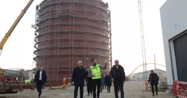 Stire din Politică-Administrație : Premierul Ilie Bolojan a vizitat șantierul noului CET din Constanța