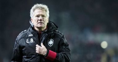 Stire din Sport : Ladislau Boloni amână semnarea contractului