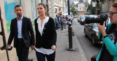 Stire din Eveniment : LOVITURĂ ÎN PROCESUL LUI DRAGNEA. Fosta soție a achitat prejudiciul!