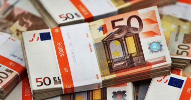 Stire din Economie : Bonusuri uriașe pentru șefii Consiliului de Administrație al Nuclearelectrica