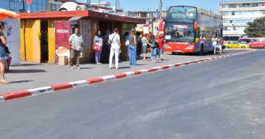 Cum "aruncă" Primăria Constanța banii pe vopsitul bordurilor - 4