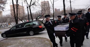Stire din Actualitate : Boris Nemțov, înmormântat de ziua mamei lui