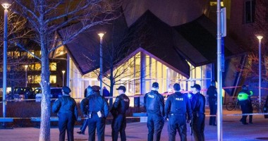 Stire din Actualitate : NOI EXPLOZII în BOSTON, într-o clădire înconjurată de forțele de ordine