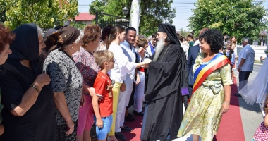Patru copii abandonați, creștinați  în zi de sărbătoare - 2