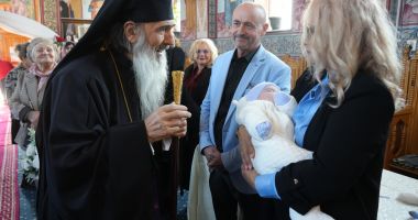 Încă un copil botezat la Cumpăna, în ajunul praznicului Sfintei Cuvioase Parascheva - 2