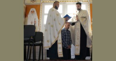 Stire din Eveniment : Botez la Penitenciarul Poarta Albă, înainte de eliberare