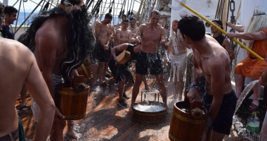 Zeul Neptun a botezat cadeții aflați la bordul bricului Mircea - 3