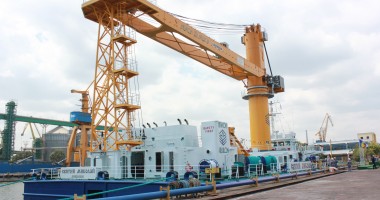 Cea mai mare macara plutitoare de la Marea Neagră a fost construită la SNC / Galerie foto - 4
