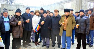 Eveniment unic în județ. Primăria Mihail Kogălniceanu păstrează tradiția "Botezului Cailor" - 4