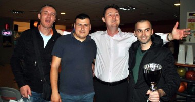 Stire din Sport : "Cuget Liber", campioana Cupei Presei la bowling