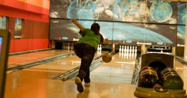 Premiu surpriză la concursul lunii ianuarie, la Inside Bowling Center - 2