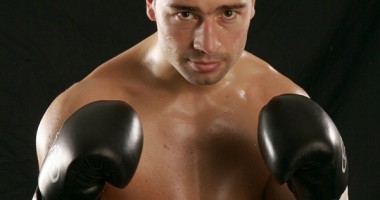 Stire din Sport : Box. Bute revine în ring, în decembrie