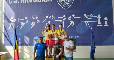 Stire din Sport : Sportivele de la CS Năvodari şi-au adjudecat 10 medalii la Campionatul Naţional de box feminin