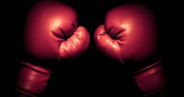 Stire din Sport : Box feminin: Două pugiliste românce, calificate în sferturi la CM 2014-11-21