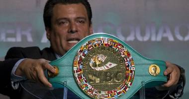 Box: O centură cu 3.017 smaralde este pusă în joc în meciul dintre Mayweather - Pacquiao
