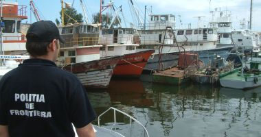 Stire din Eveniment : Polițiștii de frontieră, salvatori pentru rechini, delfini și vulpi de mare