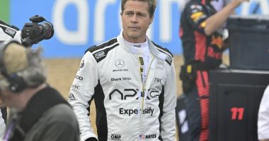 Stire din Actualitate : Brad Pitt, în echipament de pilot la Marele Premiu de Formula 1 al Marii Britanii