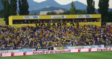 Stire din Sport : Fotbal - Liga I: FC Brașov - Petrolul Ploiești 1-1