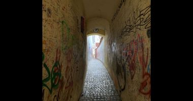 Stire din Actualitate : O celebră stradă din Brașov s-a închis. Devenise pericol pentru trecători
