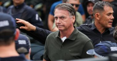 Stire din Actualitate : Fostul preşedinte Jair Bolsonaro a fost arestat şi plasat în detenţie