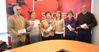 Stire din Social : Premii de loialitate de la BRD pentru cinci pensionari constănțeni