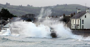 Autoritățile din Marea Britanie, în alertă, înaintea furtunii Brian