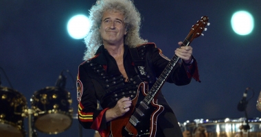 Stire din Actualitate : Queen denunță utilizarea piesei sale "We Are the Champions" de către Donald Trump