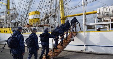 Stire din Eveniment : Bricul „Mircea”, în marș de instrucție între Sulina și Mangalia