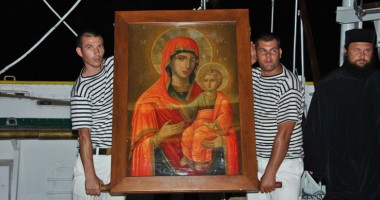 Echipajul și cadeții de pe Bricul "Mircea", în misiune sfântă pe Muntele Athos - 5