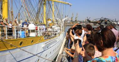Bricul "Mircea", toate pânzele sus! Tinerii cadeți iau marea în piept pentru prima dată - 4