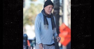 Stire din Actualitate : Starea de sănătate a lui Bruce Willis s-a înrăutățit. Actorul nu mai poate vorbi, citi sau merge
