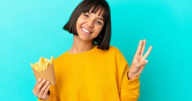 Bruneta ajunge la numărul 81