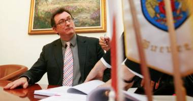 Directorul APA Nova, sub control judiciar